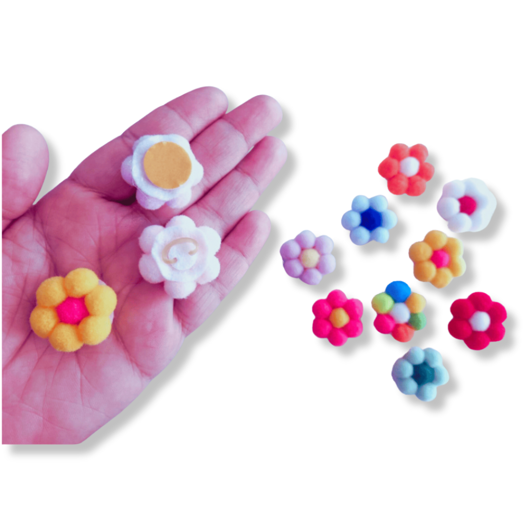 KIT COM 20 FLORZINHAS DE POMPOM PARA PET