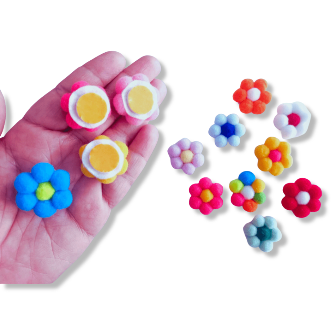 KIT COM 20 FLORZINHAS DE POMPOM PARA PET